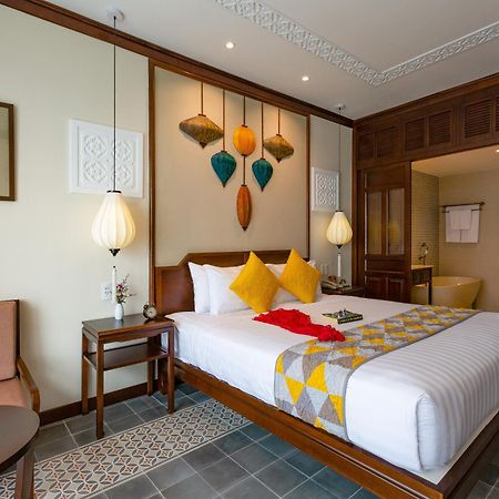 Cozy Savvy Boutique Hotel Hoi An Exteriör bild